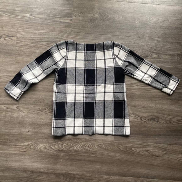 Pretty tartan/plaid sweater - Size XS - Picture 2 of 6